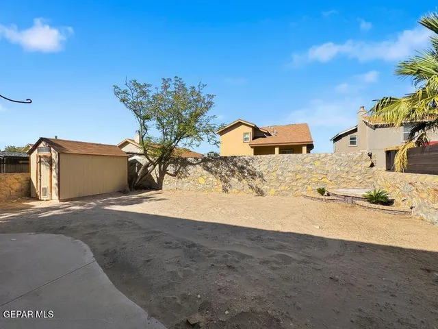 a view of a outdoor space