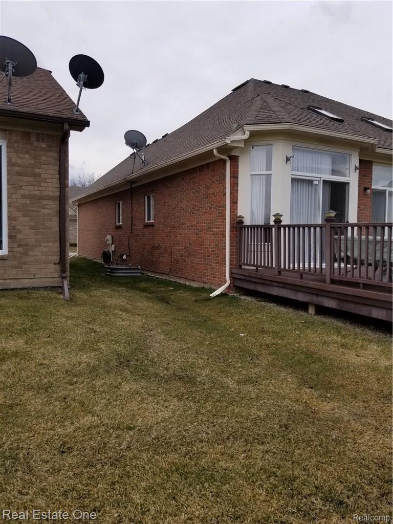 30232 Bradmore Road Warren, MI 48092 - Photo 30 of 34 20180406_125621.jpg