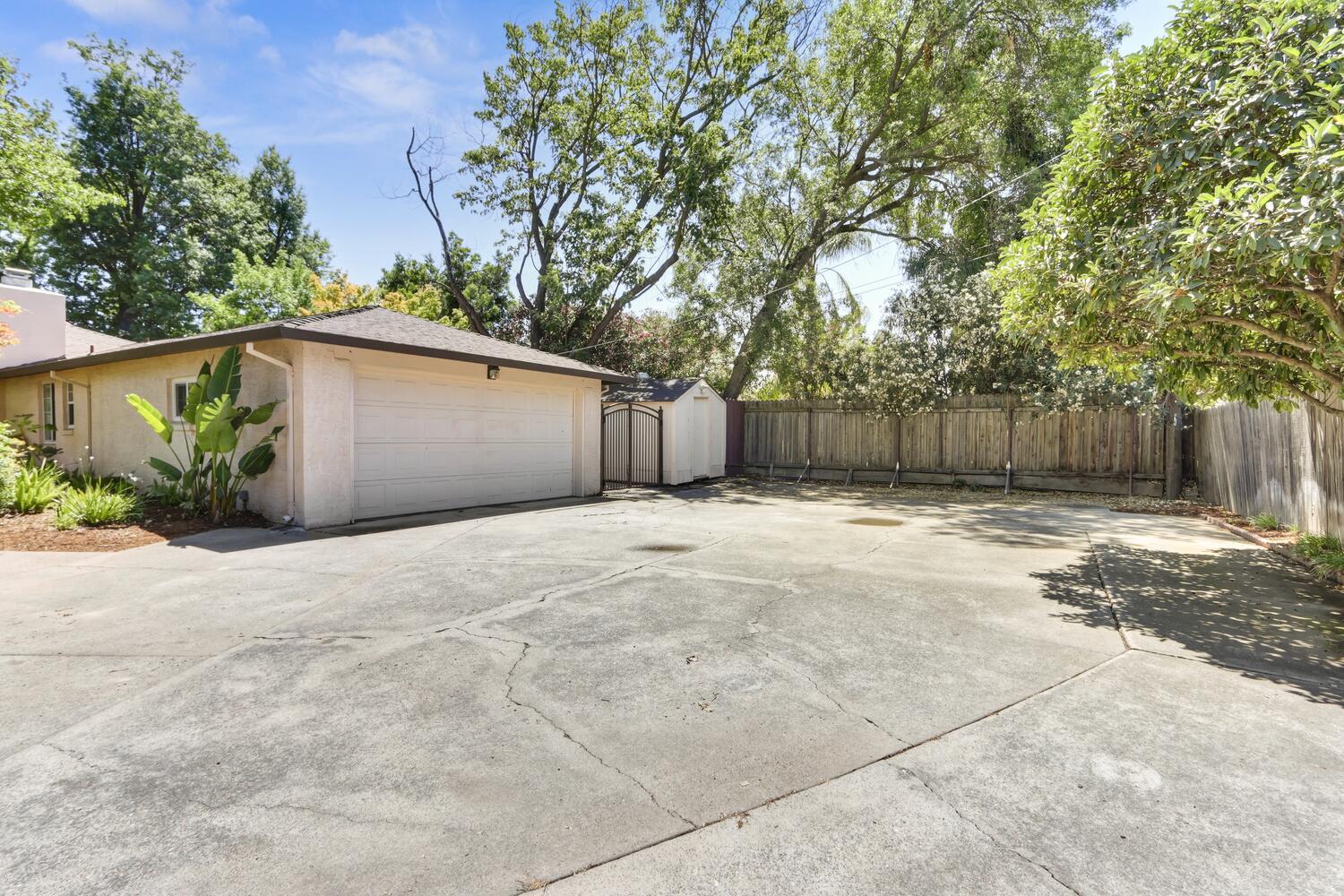 2840 Echo Way Sacramento, CA 95821 - Photo 41 of 48