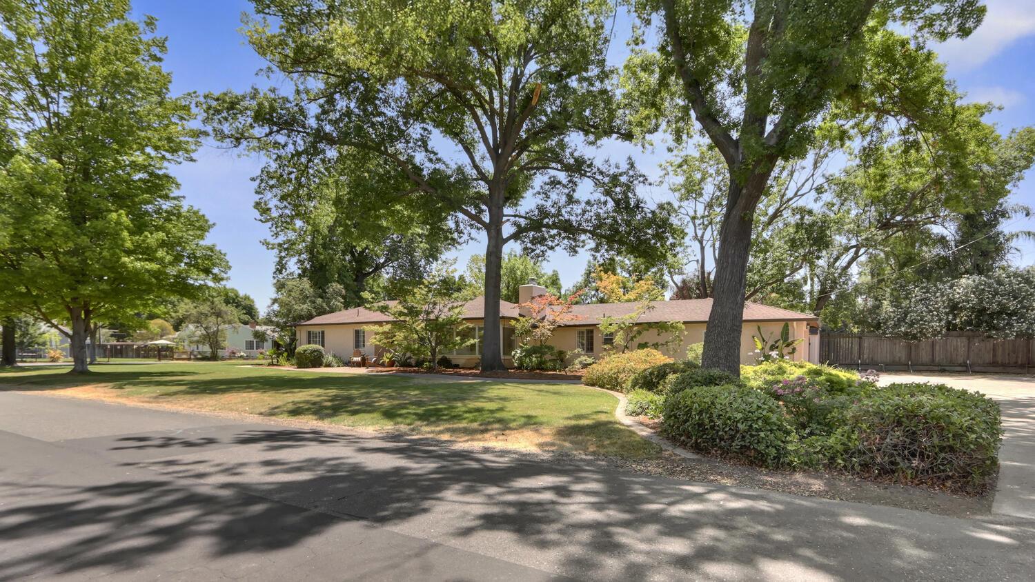 2840 Echo Way Sacramento, CA 95821 - Photo 46 of 48