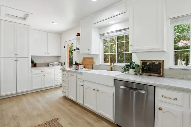 $665,000 | 2840 Echo Way, Sacramento, CA 95821