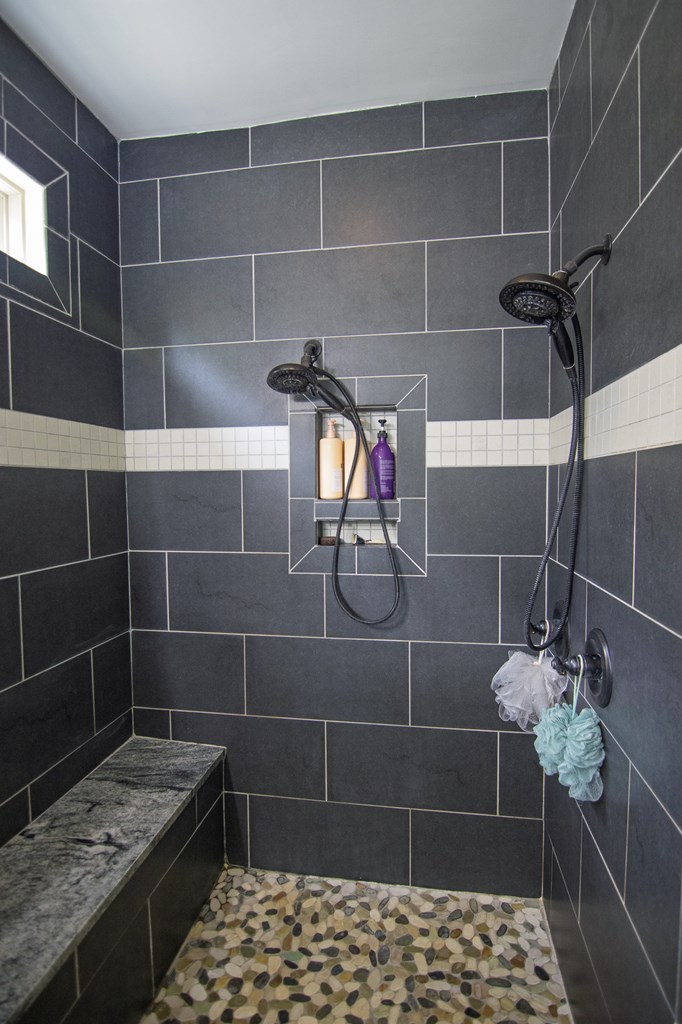 299 Savior Lane Hamilton, GA 31811 - Photo 42 of 92 a bathroom with a shower