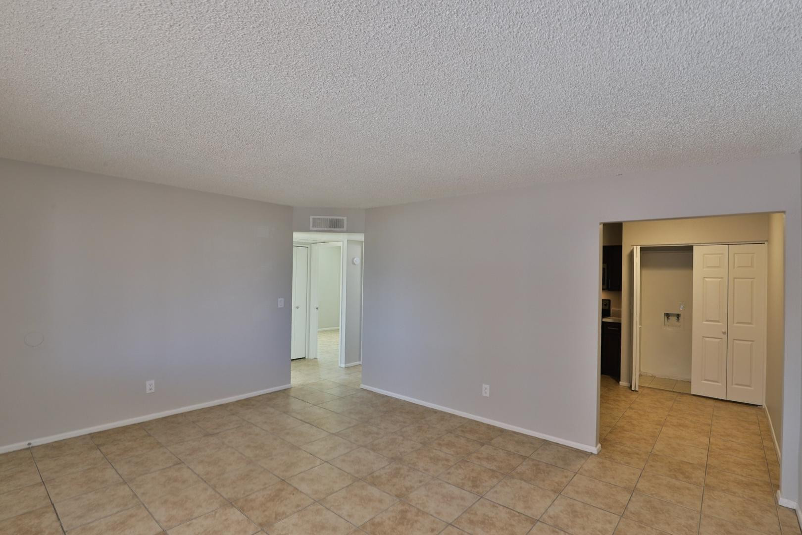 859 West Ray Road, Unit 3 Chandler, AZ 85225 - Photo 5 of 11 Photo #5