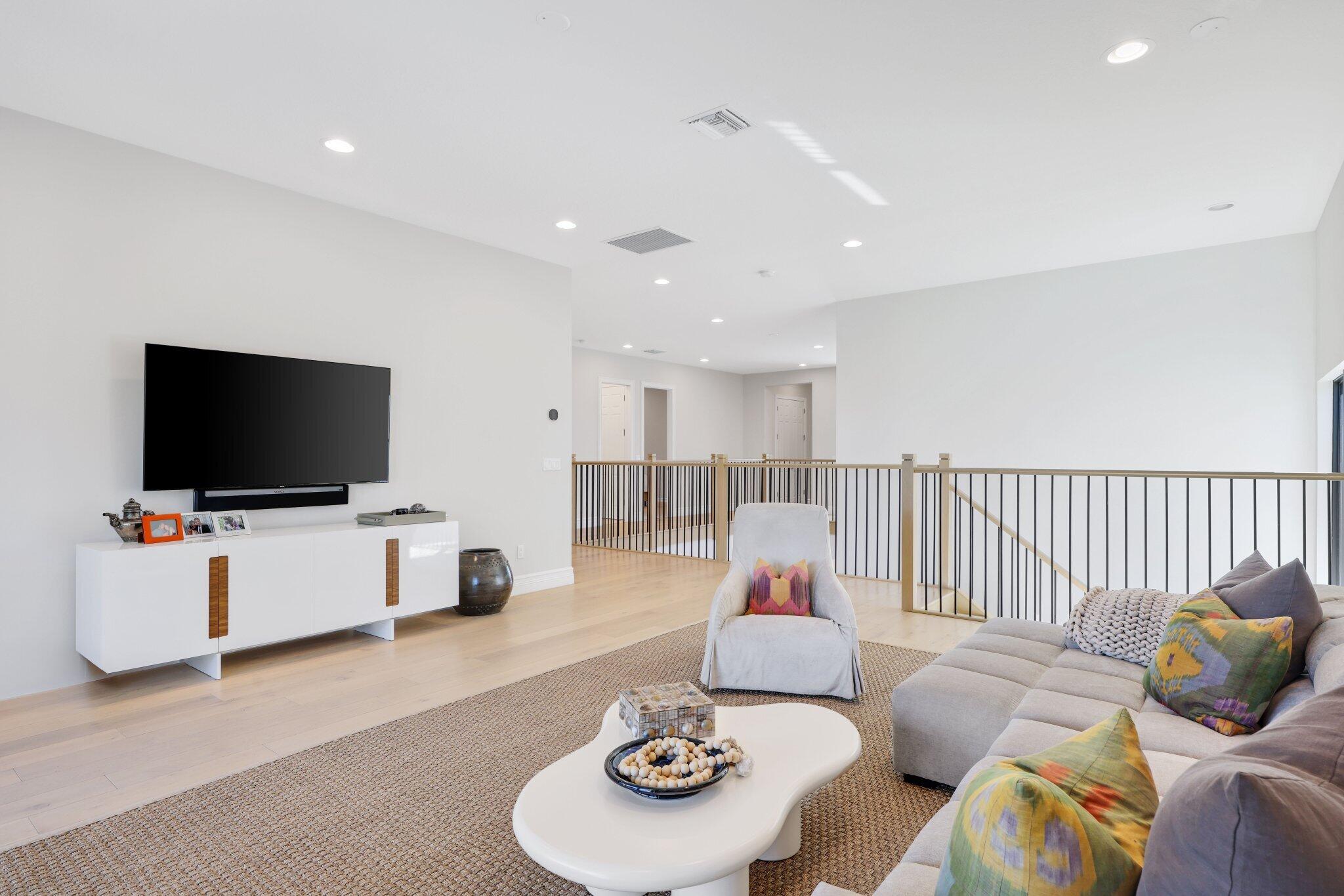 17057 Cappuccino Way Boca Raton, FL 33496 - Photo 37 of 108 Oversized Loft