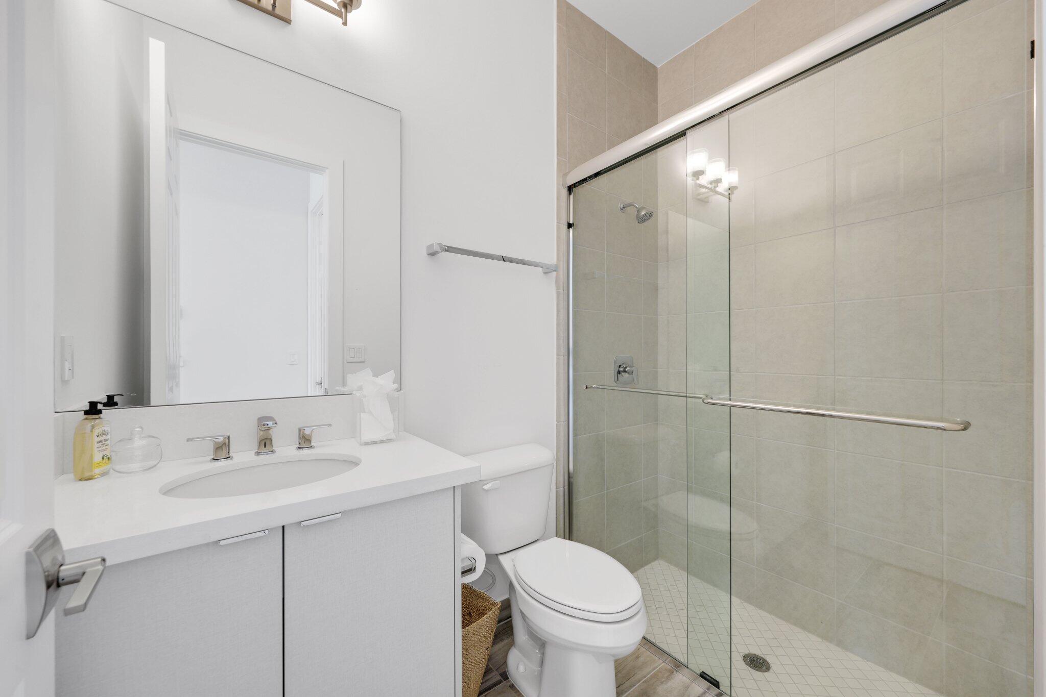 17057 Cappuccino Way Boca Raton, FL 33496 - Photo 64 of 108 Guest Ensuite Bathroom