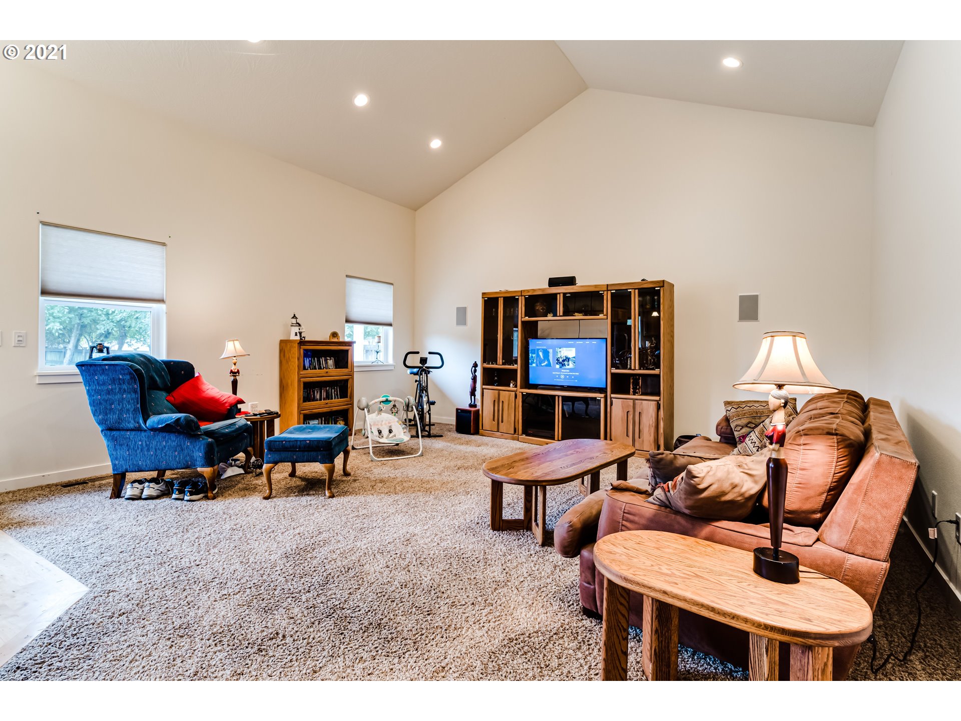 84989 Ridgeway Road Pleasant Hill, OR 97455 - Photo 12 of 31 Gallery Image 12