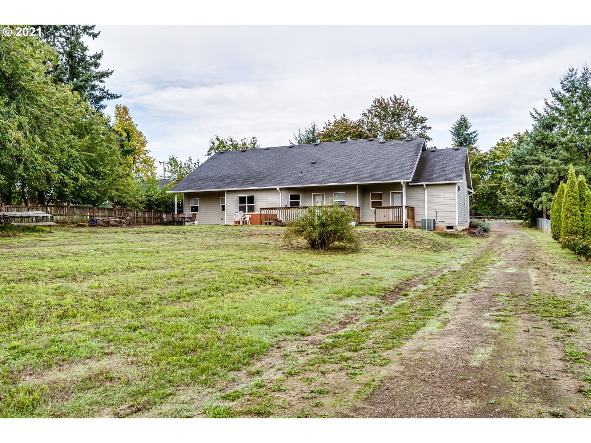 84989 Ridgeway Road Pleasant Hill, OR 97455 - Photo 31 of 31 Gallery Image 31