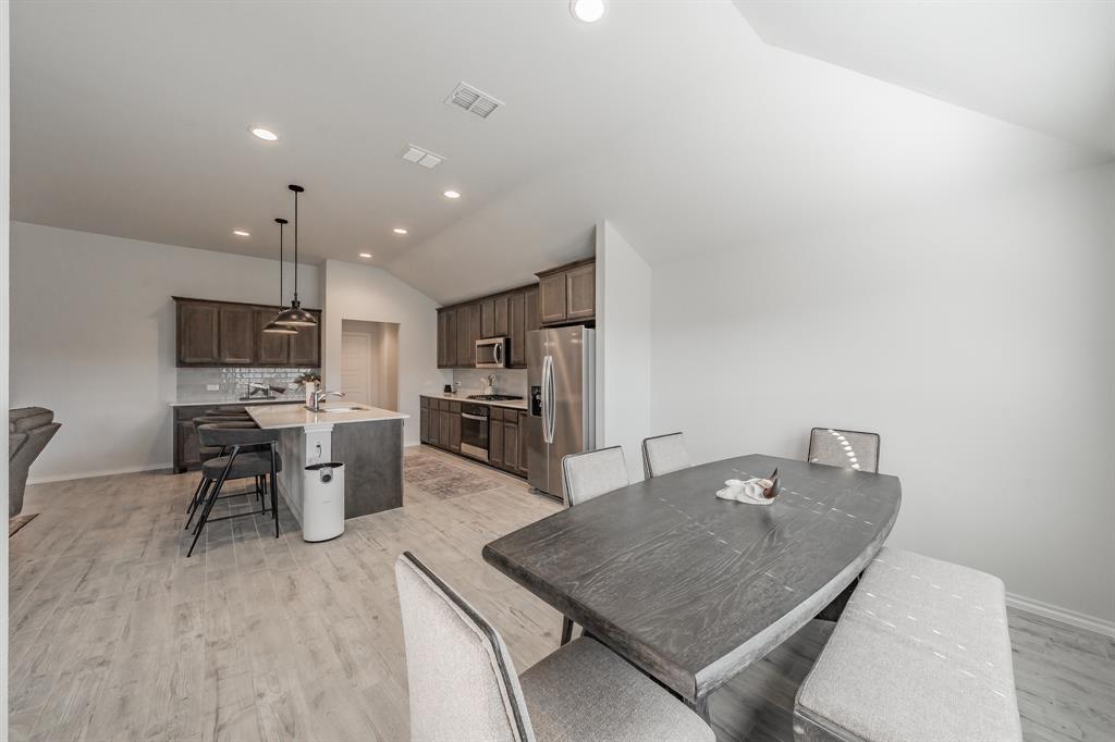 744 Stone Eagle Drive Azle, TX 76020 - Photo 15 of 40