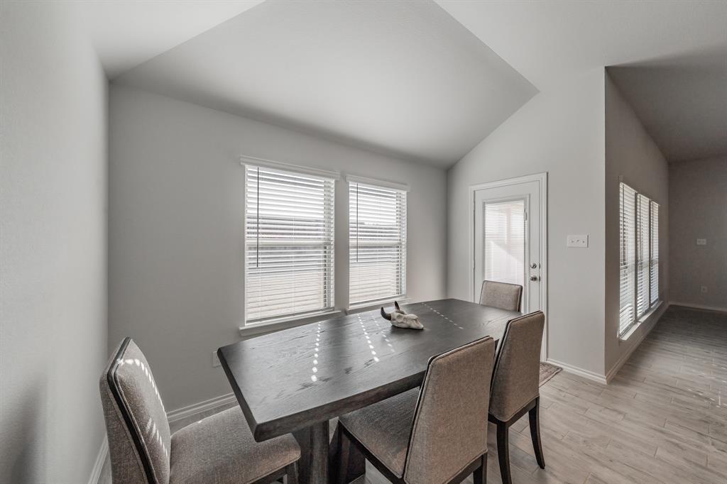 744 Stone Eagle Drive Azle, TX 76020 - Photo 16 of 40