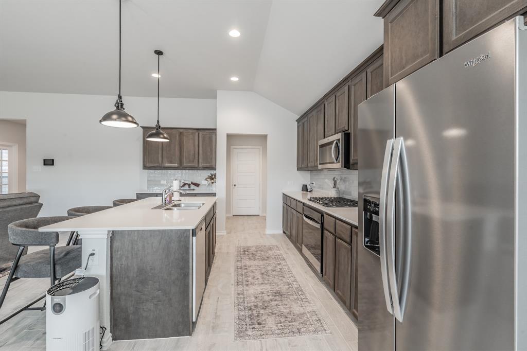 744 Stone Eagle Drive Azle, TX 76020 - Photo 18 of 40