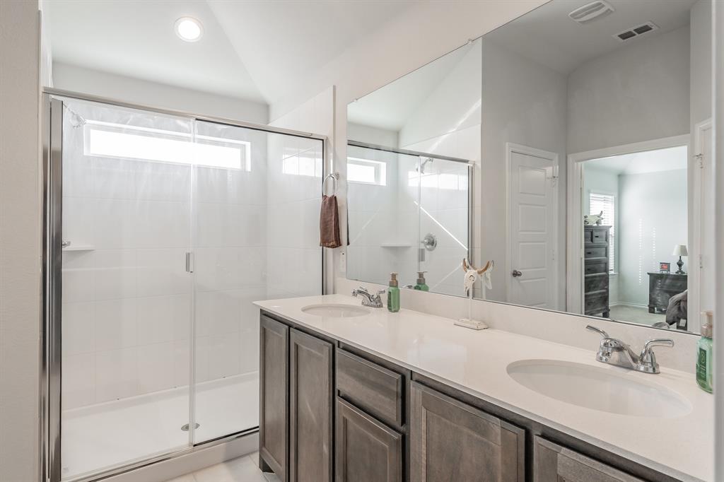 744 Stone Eagle Drive Azle, TX 76020 - Photo 23 of 40