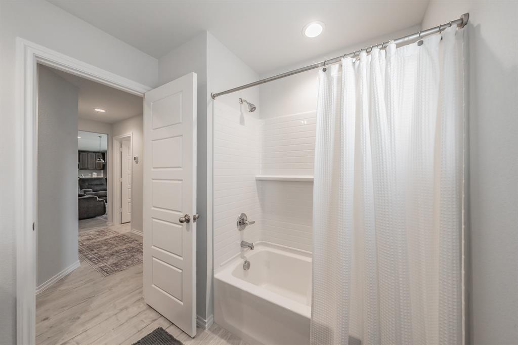 744 Stone Eagle Drive Azle, TX 76020 - Photo 30 of 40