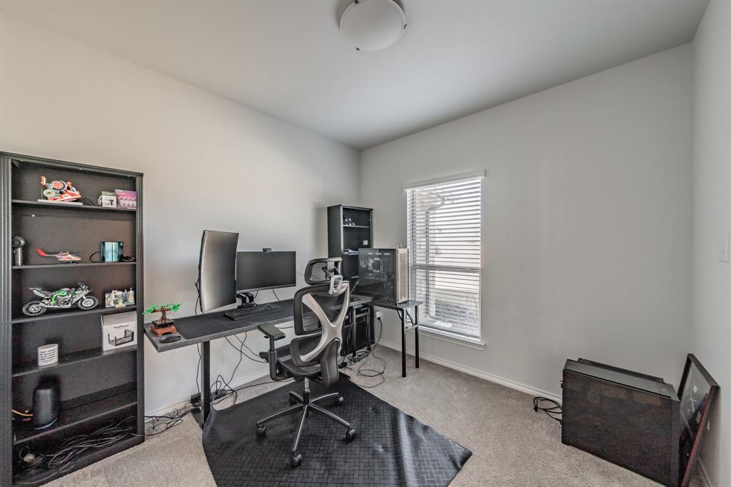 744 Stone Eagle Drive Azle, TX 76020 - Photo 31 of 40