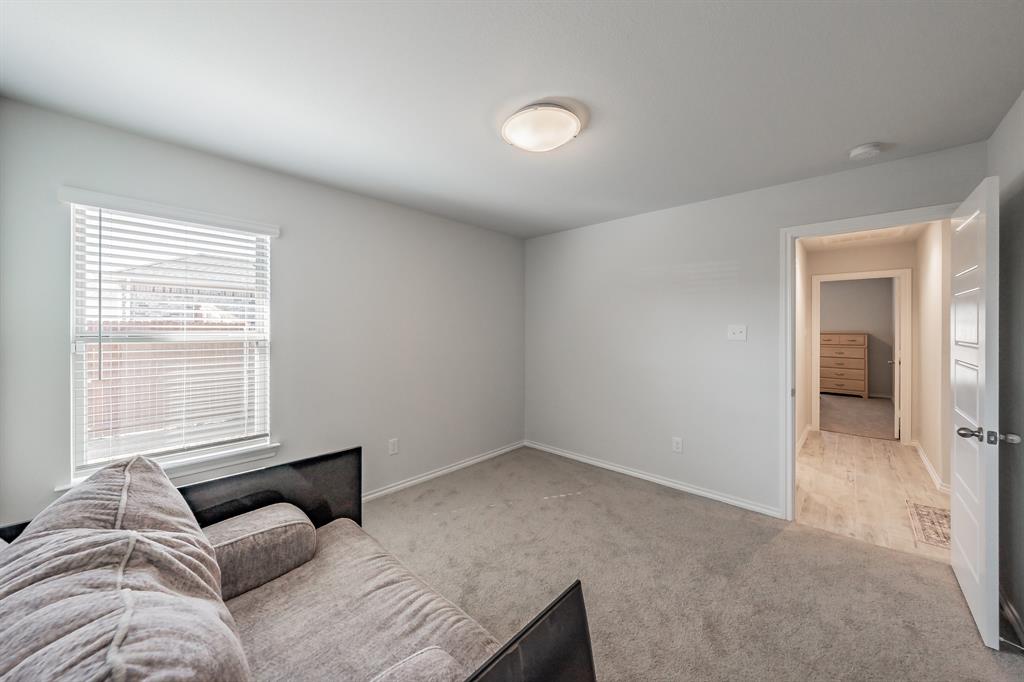 744 Stone Eagle Drive Azle, TX 76020 - Photo 32 of 40