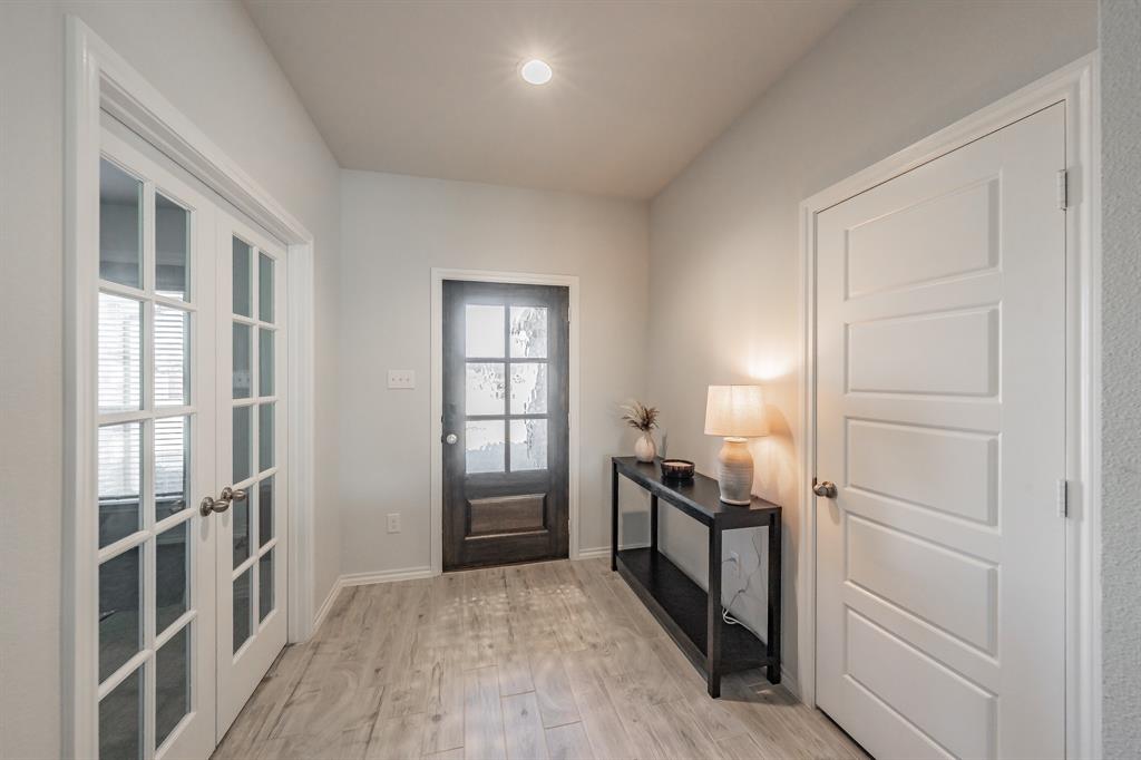 744 Stone Eagle Drive Azle, TX 76020 - Photo 9 of 40