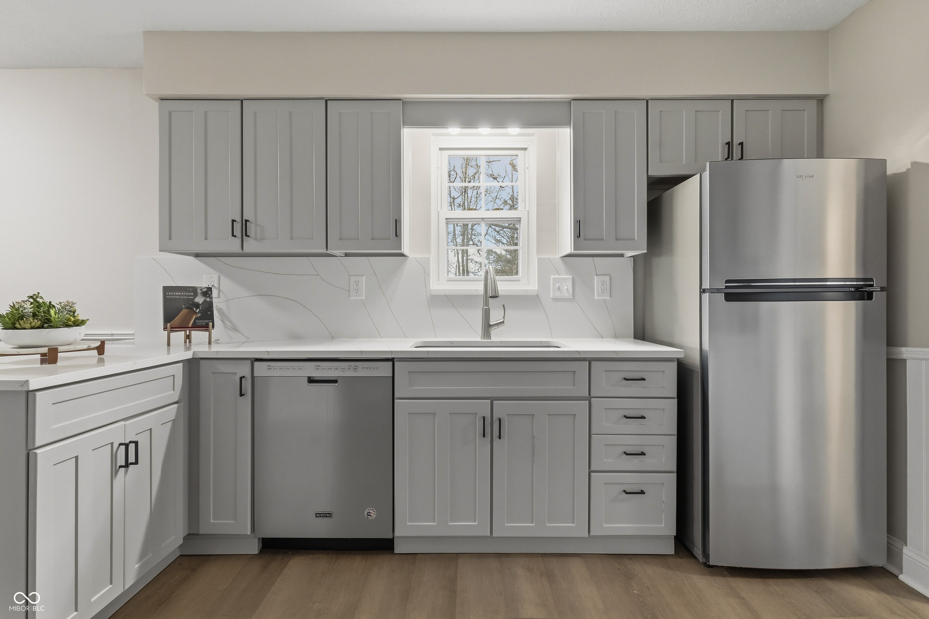 9802 Hamilton Hills Lane Fishers, IN 46038 - Photo 11 of 34