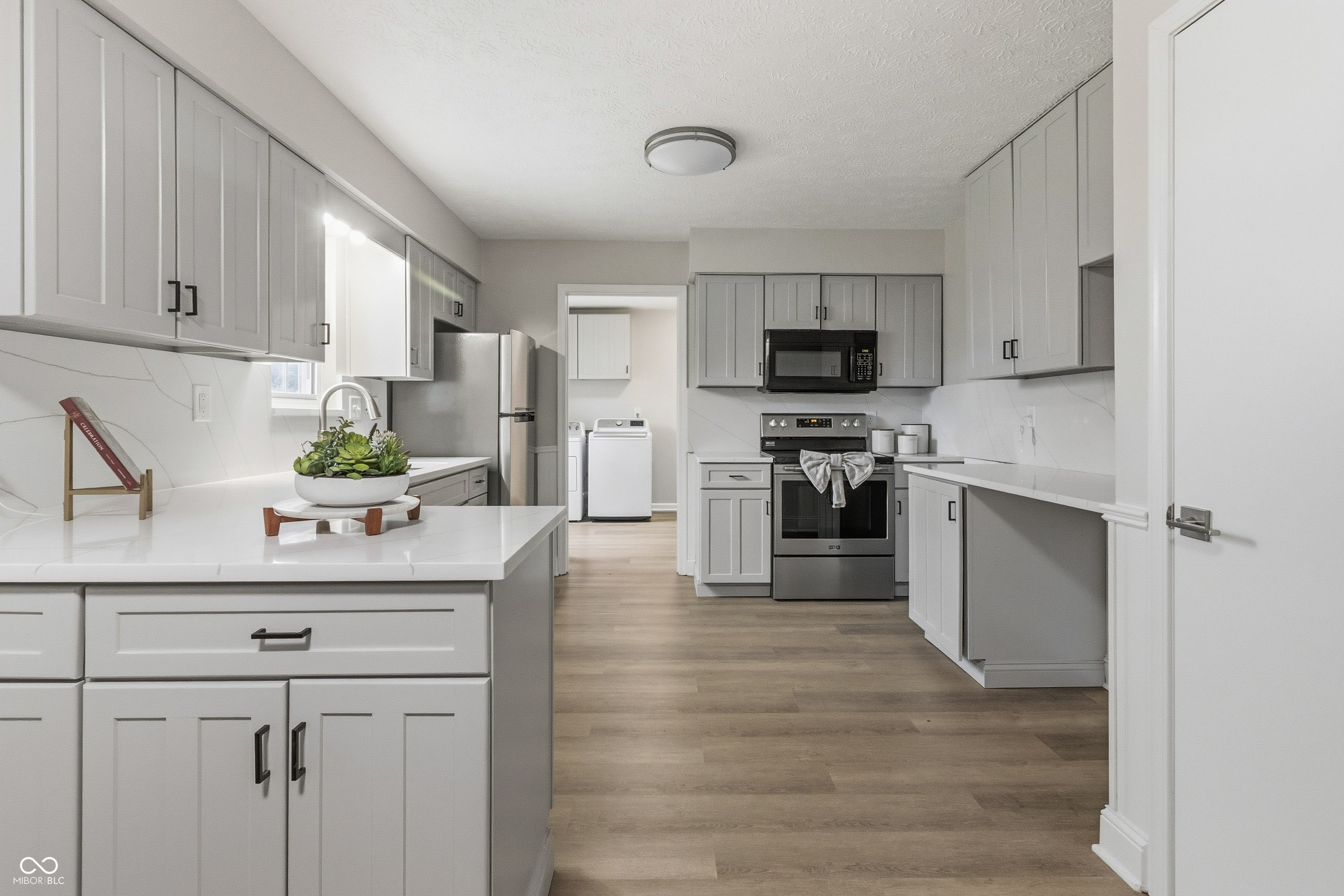 9802 Hamilton Hills Lane Fishers, IN 46038 - Photo 13 of 34