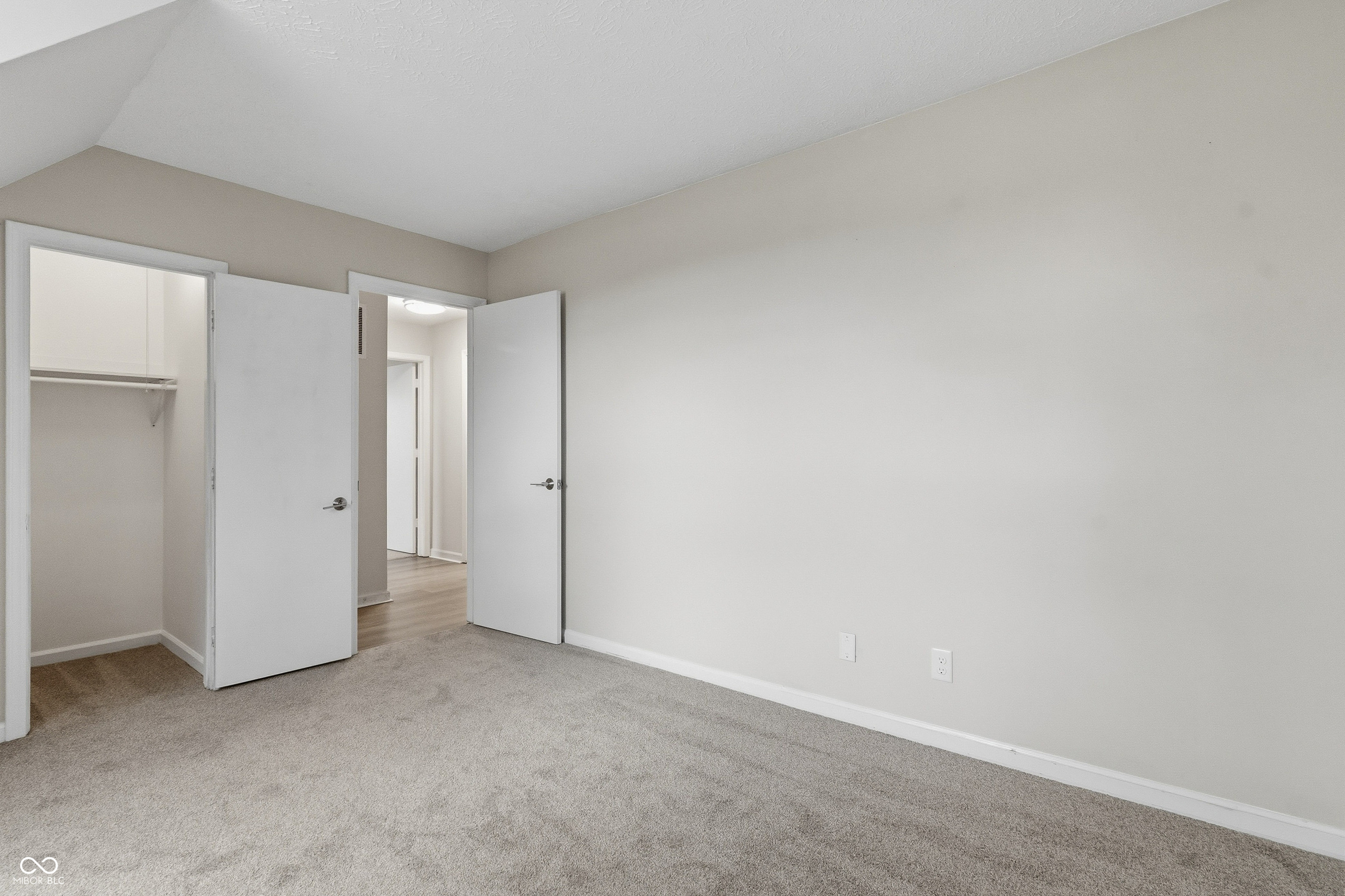 9802 Hamilton Hills Lane Fishers, IN 46038 - Photo 23 of 34