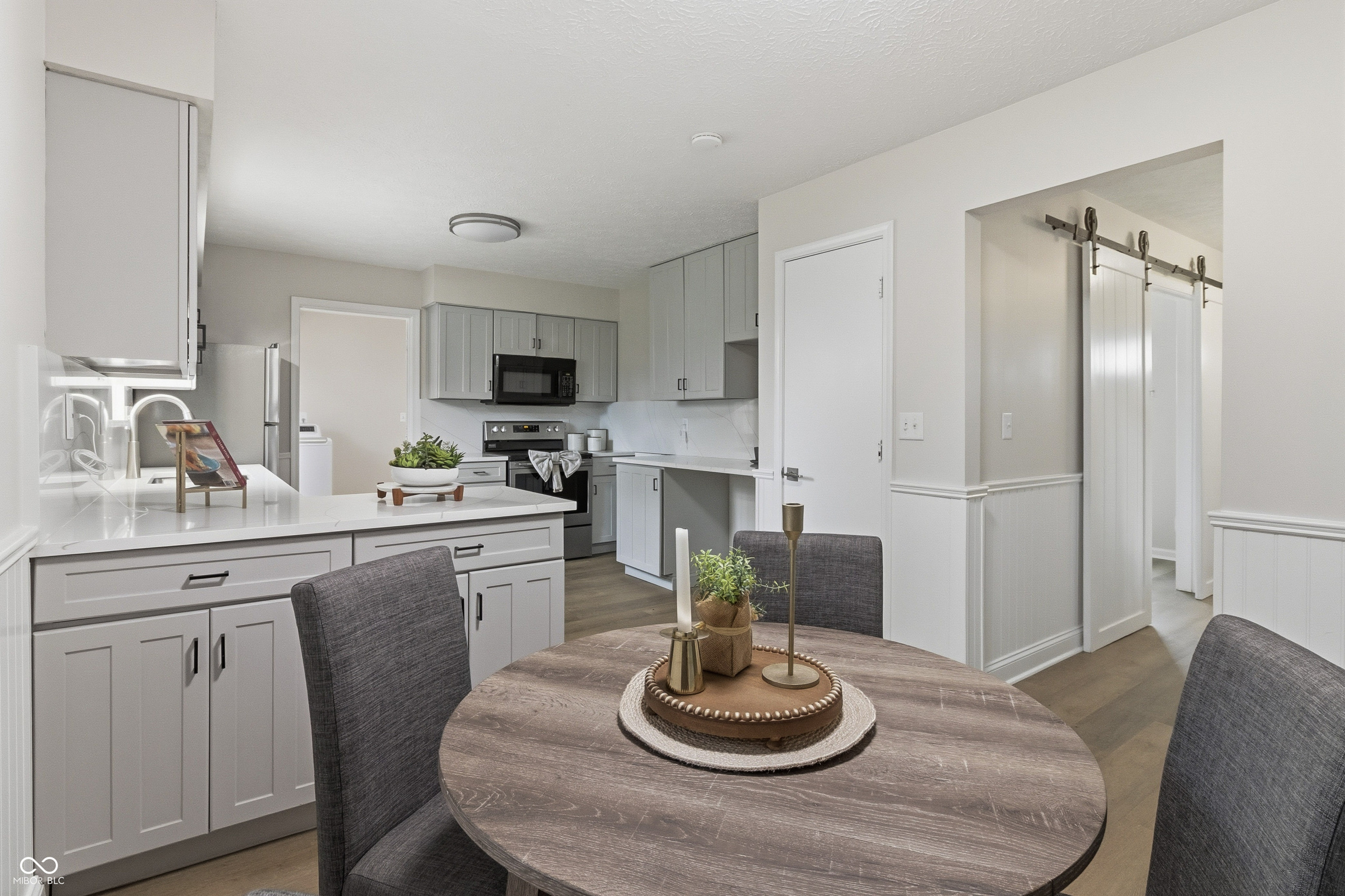 9802 Hamilton Hills Lane Fishers, IN 46038 - Photo 9 of 34