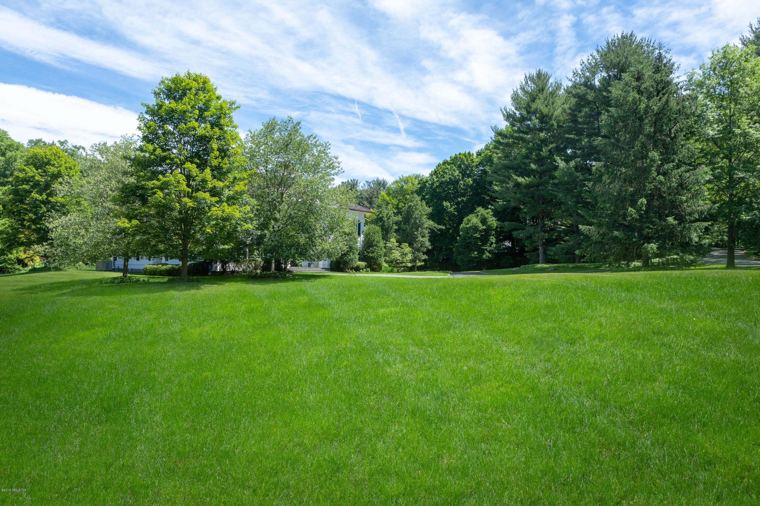 3 Partridge Hollow Road Greenwich, CT 06831 - Photo 18 of 23 3 PartridgeHollow-4630