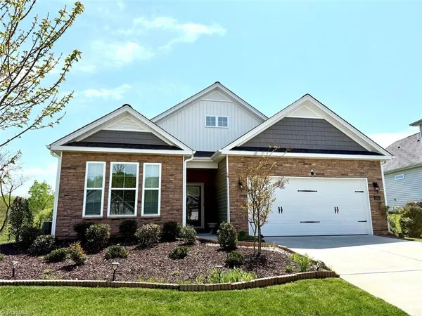 $2,495 | 4415 Sapphire Court, Clemmons, NC 27012