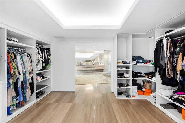 $8,500,000 | 480 Ocean Boulevard, Golden Beach, FL 33160