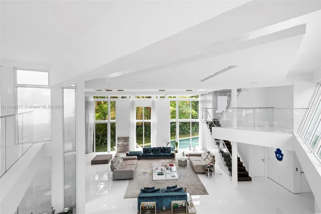 $8,500,000 | 480 Ocean Boulevard, Golden Beach, FL 33160