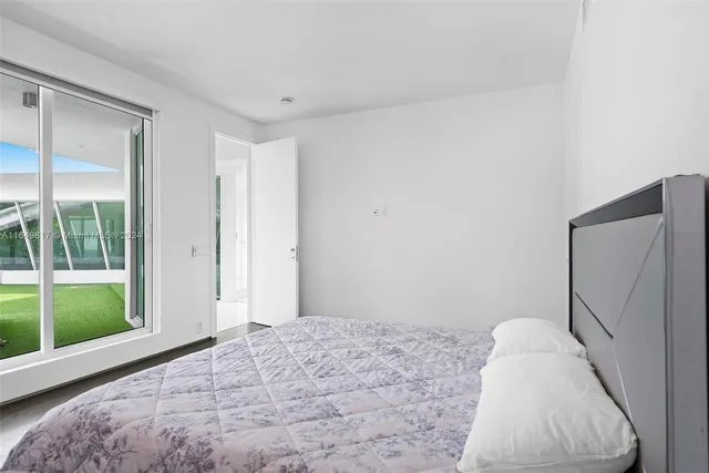 $8,500,000 | 480 Ocean Boulevard, Golden Beach, FL 33160