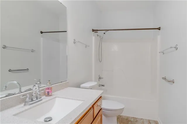 $235,000 | 201 B Libra Avenue, Unit B, Mandeville, LA 70471