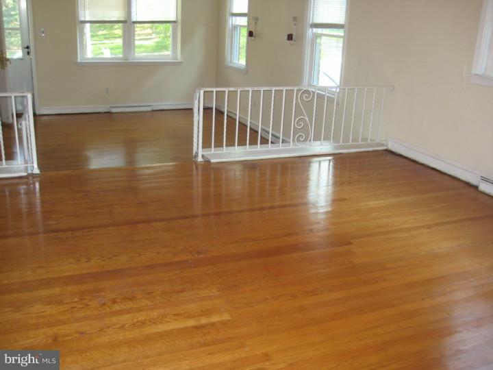 424 East Eagle Road Havertown, PA 19083 - Photo 6 of 17 Dining Room