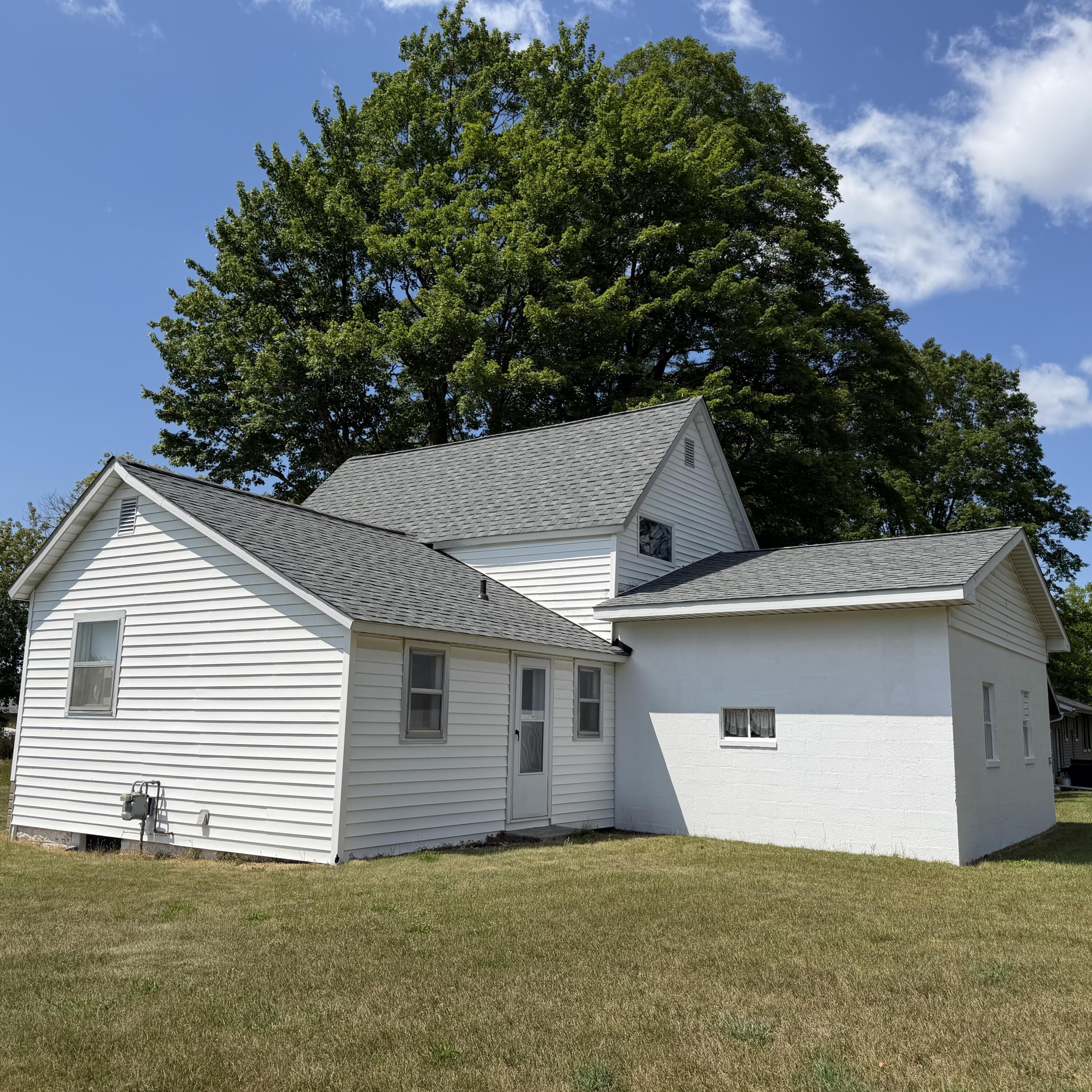 456 Maple Street Custer, MI 49405 - Photo 8 of 26 IMG_9045
