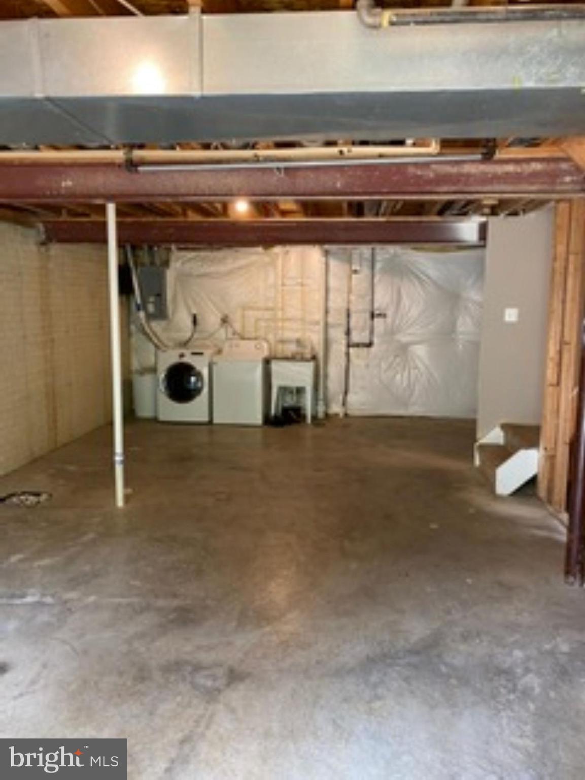 157 Carolstowne Road Reisterstown, MD 21136 - Photo 23 of 31 AND LAUNDRY AREA