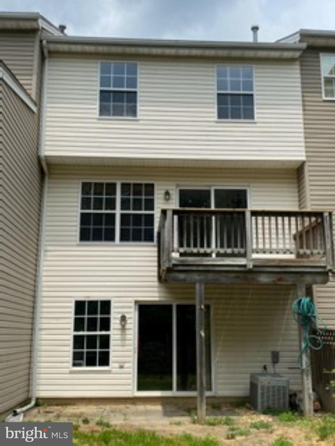 157 Carolstowne Road Reisterstown, MD 21136 - Photo 25 of 31 REAR OF HOME WITH WALK OUT BASEMENT
