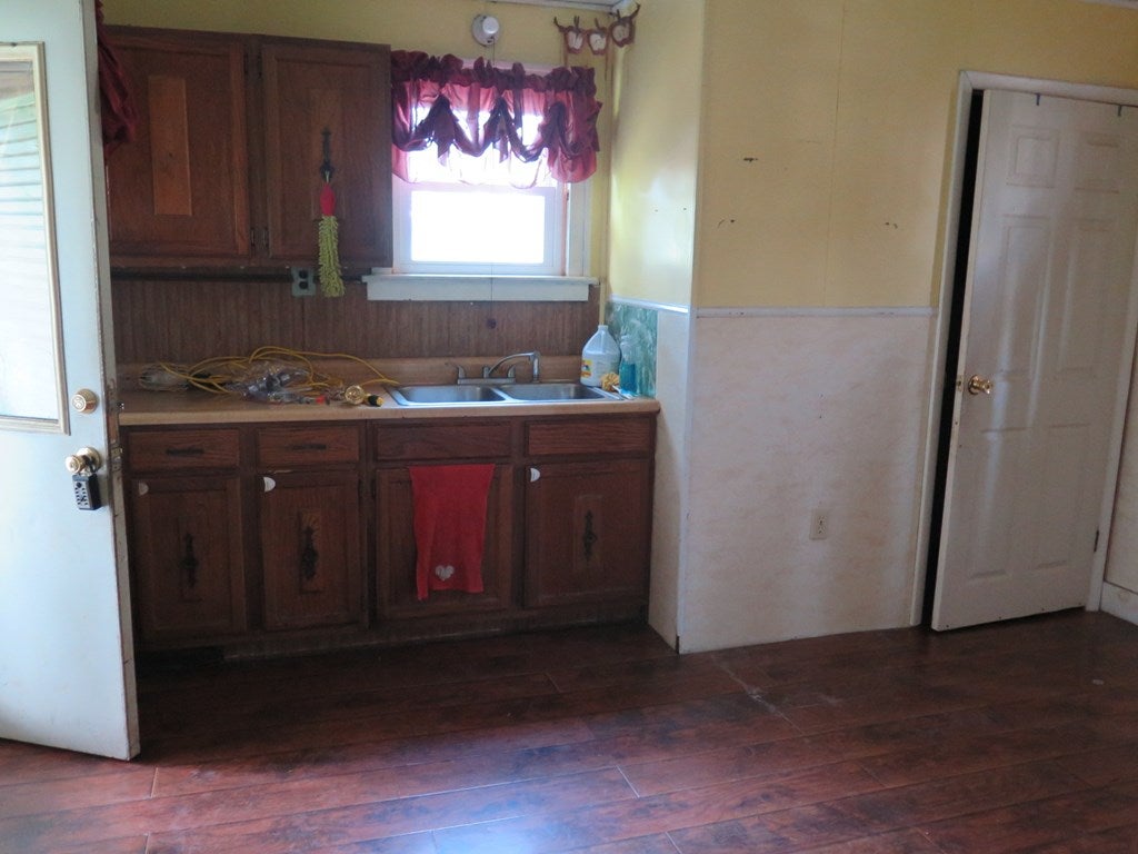 14 East Garber Street Mount Union, PA 17066 - Photo 6 of 31 Gallery Image 6