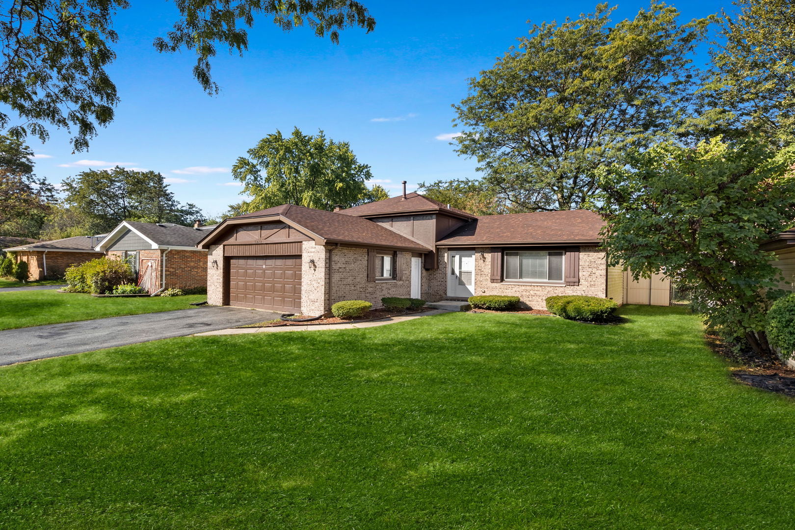18632 Aberdeen Street Homewood, IL 60430 - Photo 1 of 19 Gallery Image 1