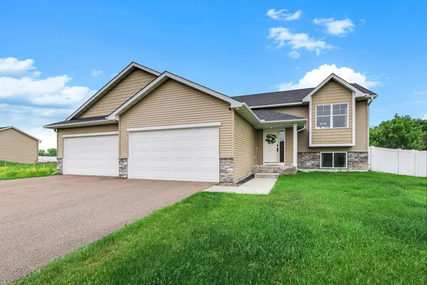 $455,000 | 18532 Salem Street Northwest, Elk River, MN 55330