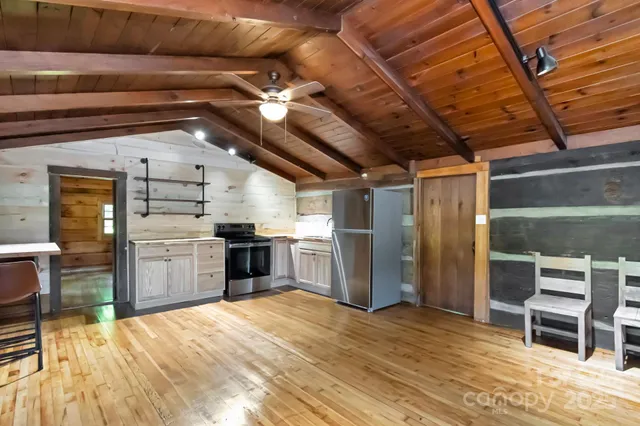 a view of a storage & utility room