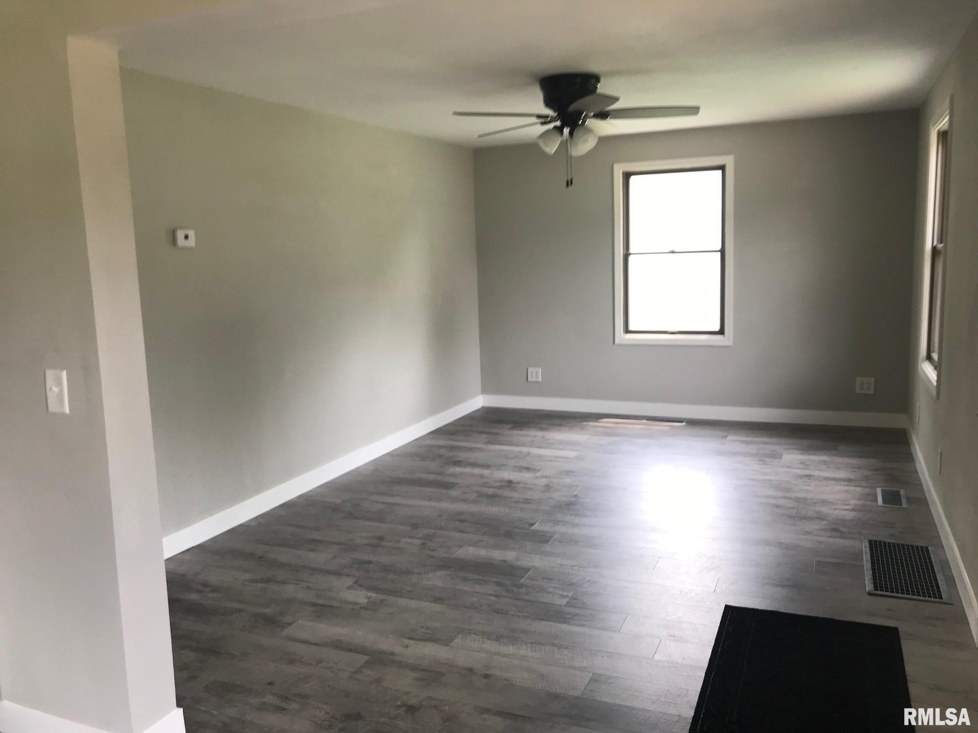2101 East Buchanan Street Springfield, IL 62703 - Photo 23 of 30 Gallery Image 23