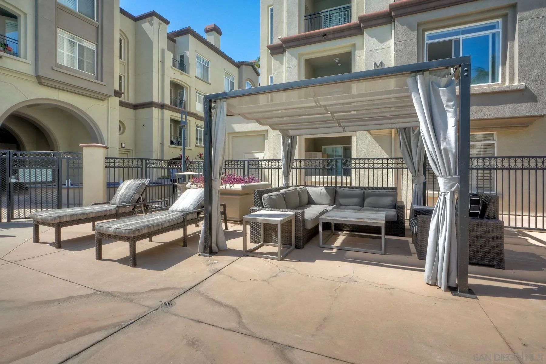 9253 Regents Road, Unit A110 La Jolla, CA 92037 - Photo 32 of 36