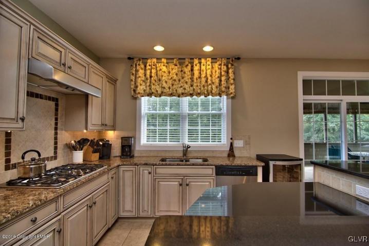 161 Skytop Road Long Pond, PA 18334 - Photo 11 of 47 Gallery Image 11