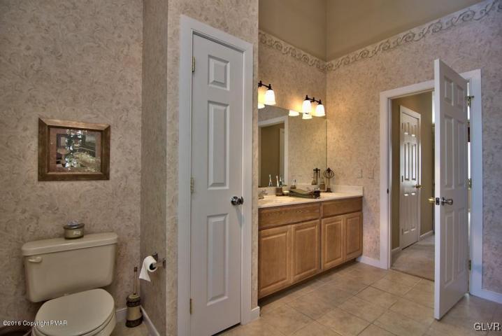 161 Skytop Road Long Pond, PA 18334 - Photo 15 of 47 Gallery Image 15