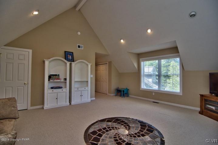 161 Skytop Road Long Pond, PA 18334 - Photo 33 of 47 Gallery Image 33