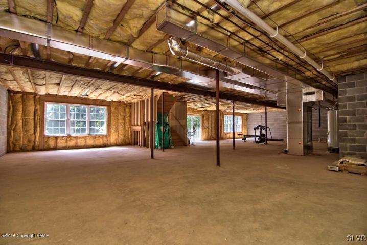 161 Skytop Road Long Pond, PA 18334 - Photo 35 of 47 Gallery Image 35