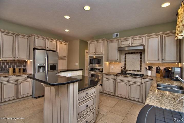 161 Skytop Road Long Pond, PA 18334 - Photo 9 of 47 Gallery Image 9