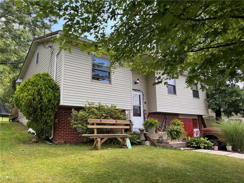 434 Highway 356 Apollo, PA 15613 - Photo 3 of 18 a backyard of a house with table and chairs