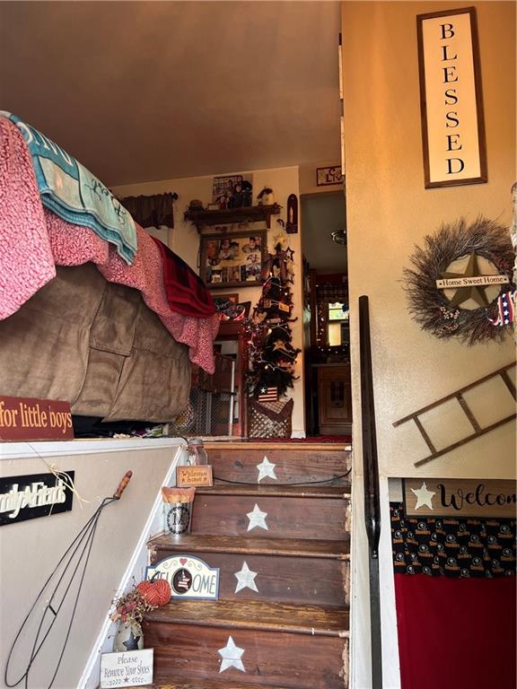 434 Highway 356 Apollo, PA 15613 - Photo 4 of 18 a view of entryway and hall