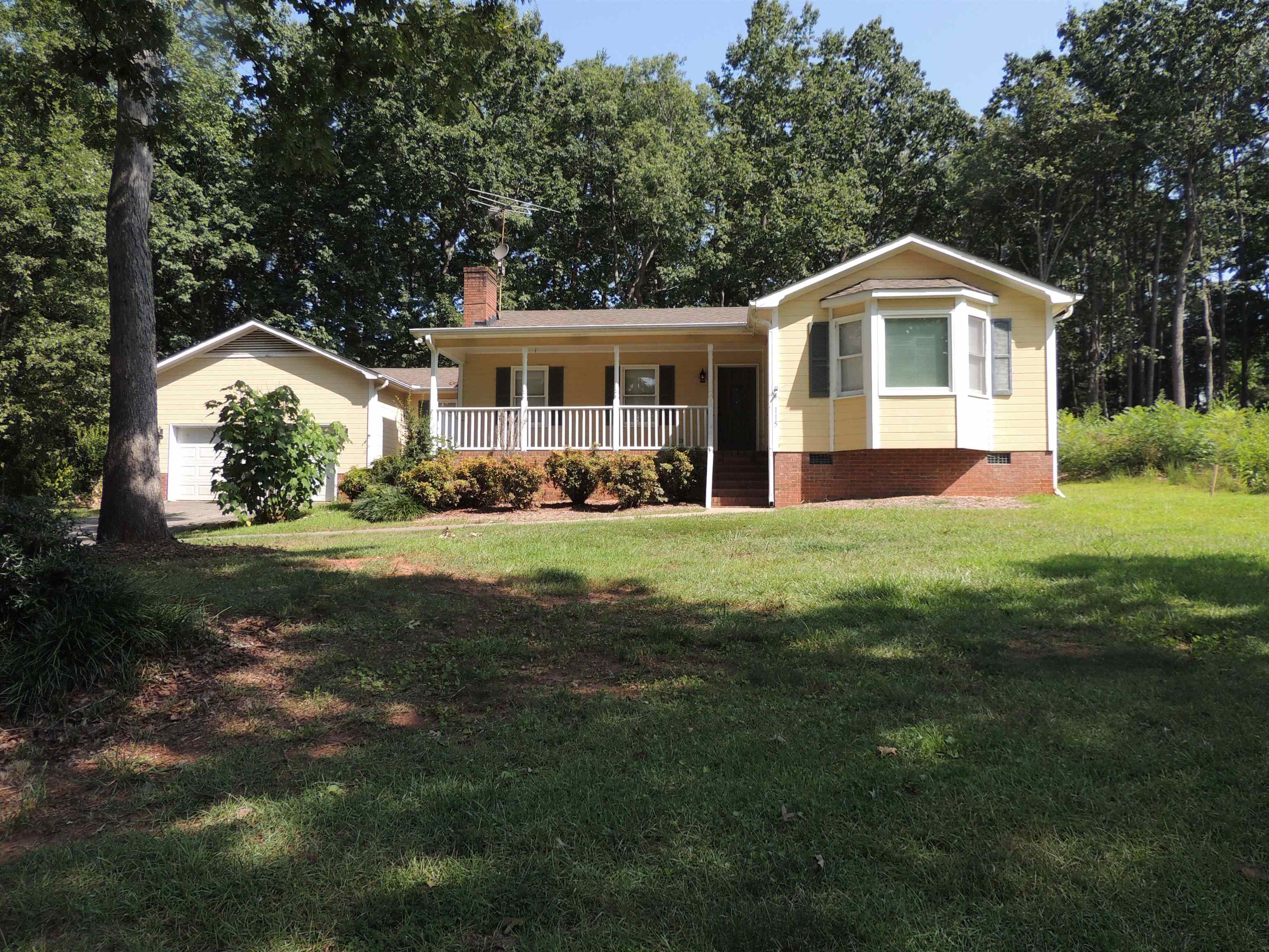 115 McIntosh Lane Inman, SC 29349 - Photo 1 of 20