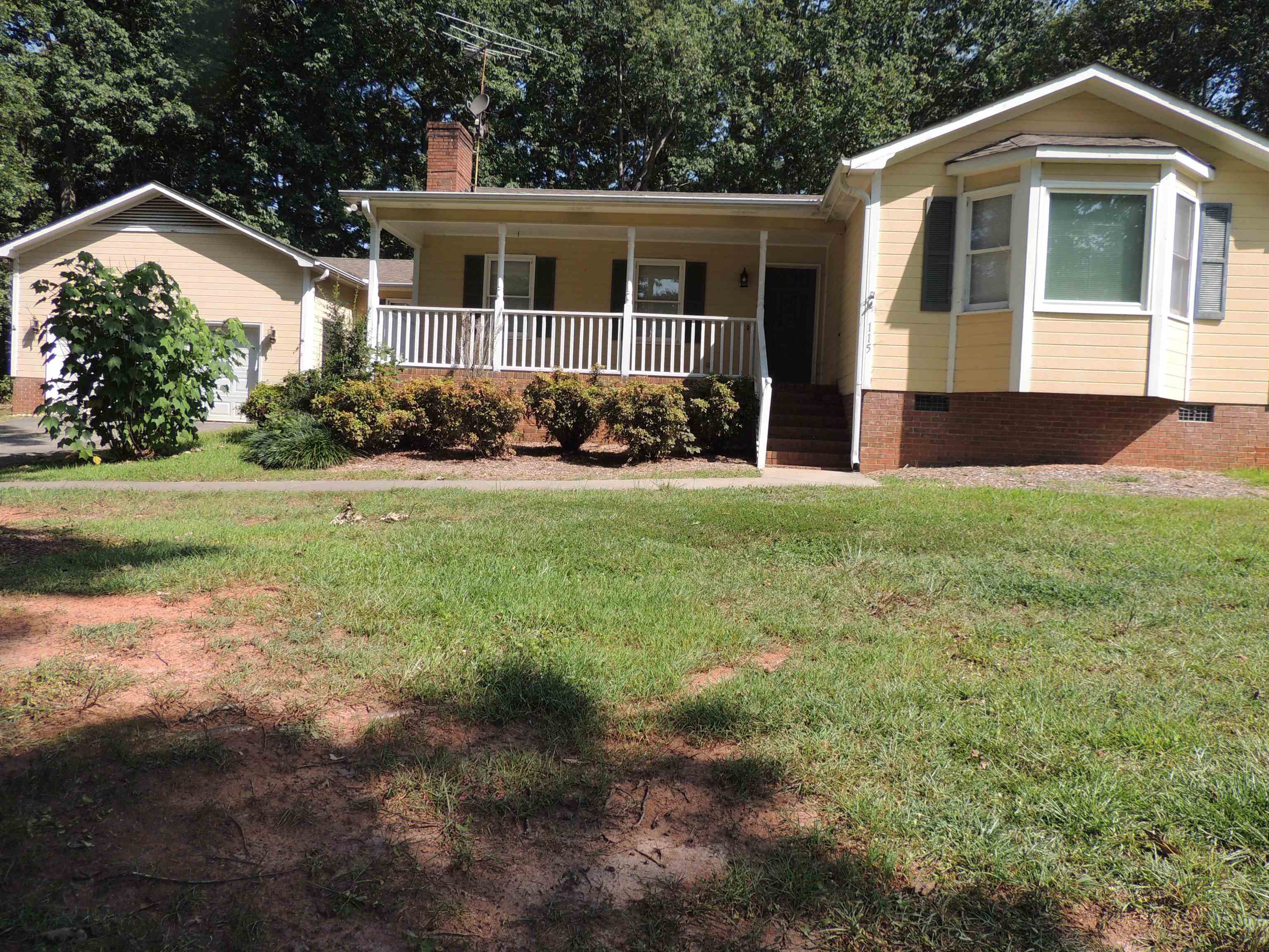 115 McIntosh Lane Inman, SC 29349 - Photo 2 of 20