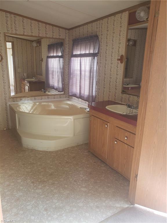 163 Butler Lake Road Reidsville, NC 27320 - Photo 2 of 13 Gallery Image 2