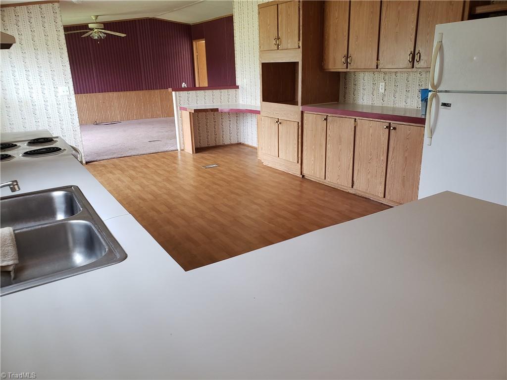 163 Butler Lake Road Reidsville, NC 27320 - Photo 5 of 13 Gallery Image 5